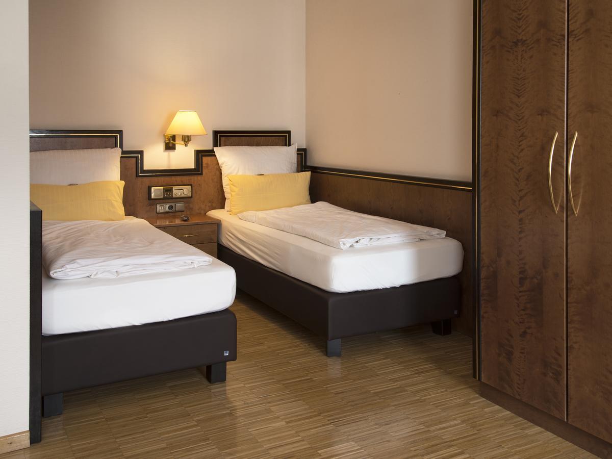 Posthaus Hotel Residenz Кронберг Экстерьер фото